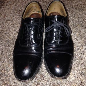 Dress shoes
